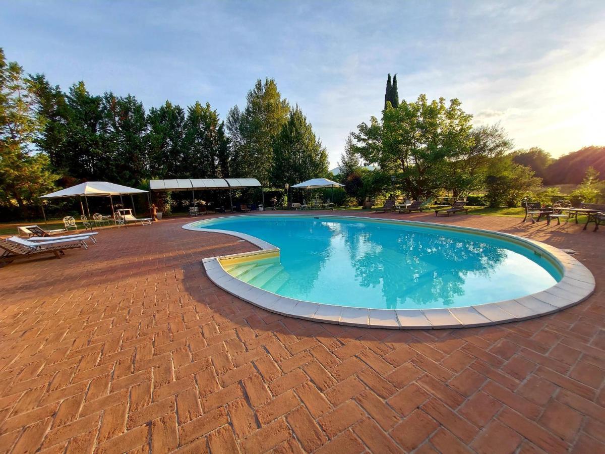 Country Hotel Poggiomanente Умбертиде Экстерьер фото