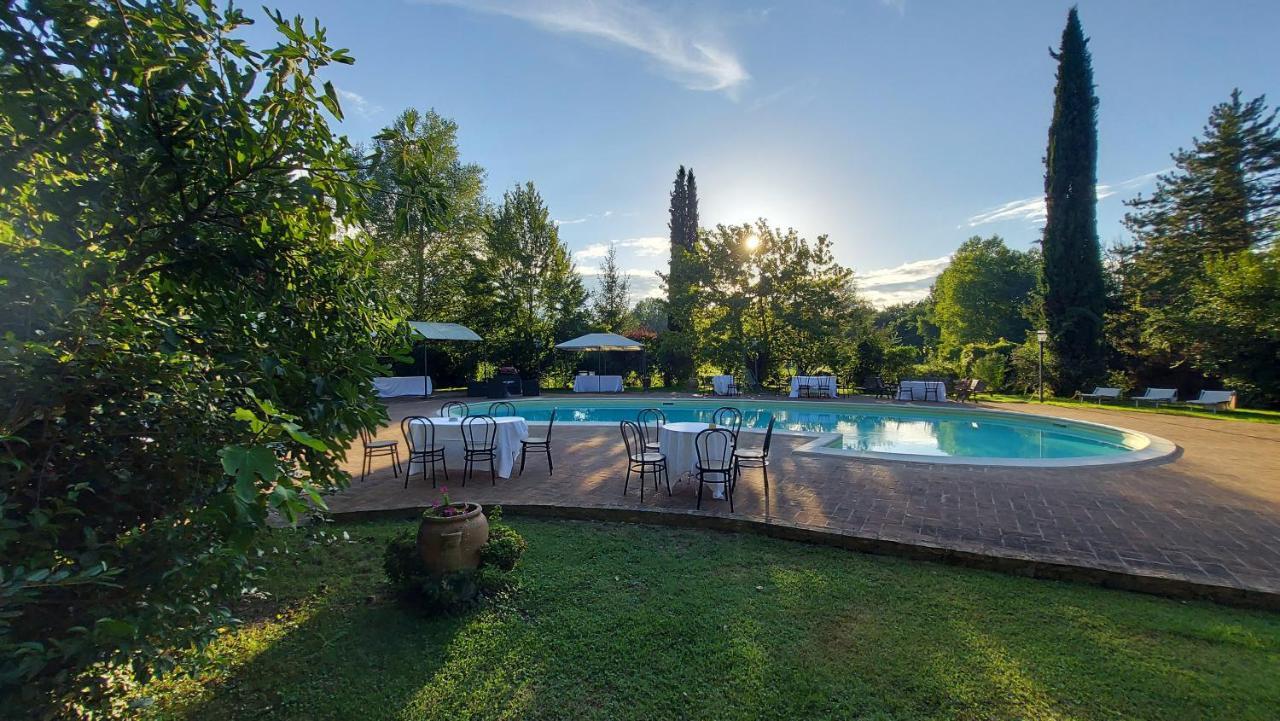 Country Hotel Poggiomanente Умбертиде Экстерьер фото