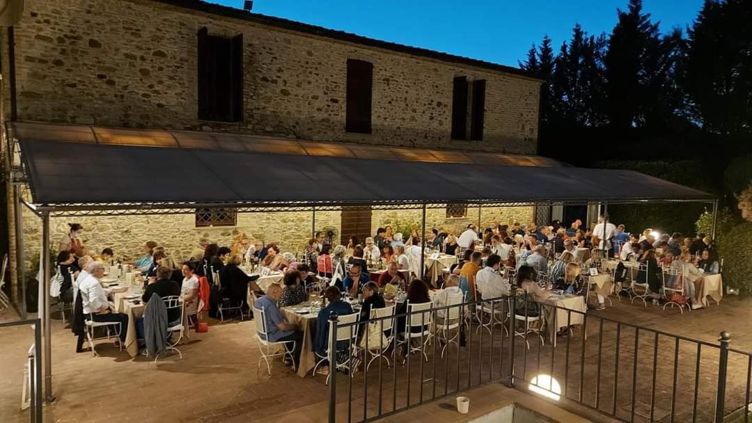 Country Hotel Poggiomanente Умбертиде Экстерьер фото