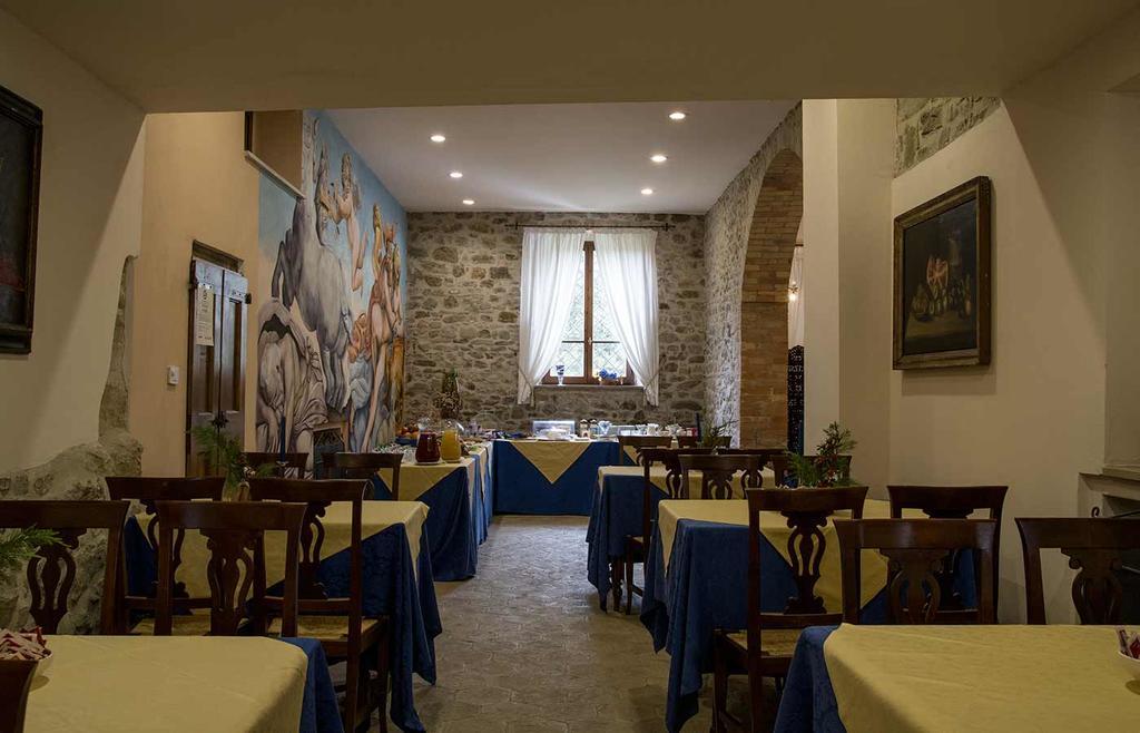 Country Hotel Poggiomanente Умбертиде Экстерьер фото