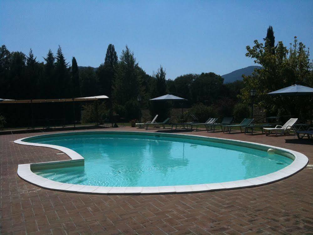 Country Hotel Poggiomanente Умбертиде Экстерьер фото